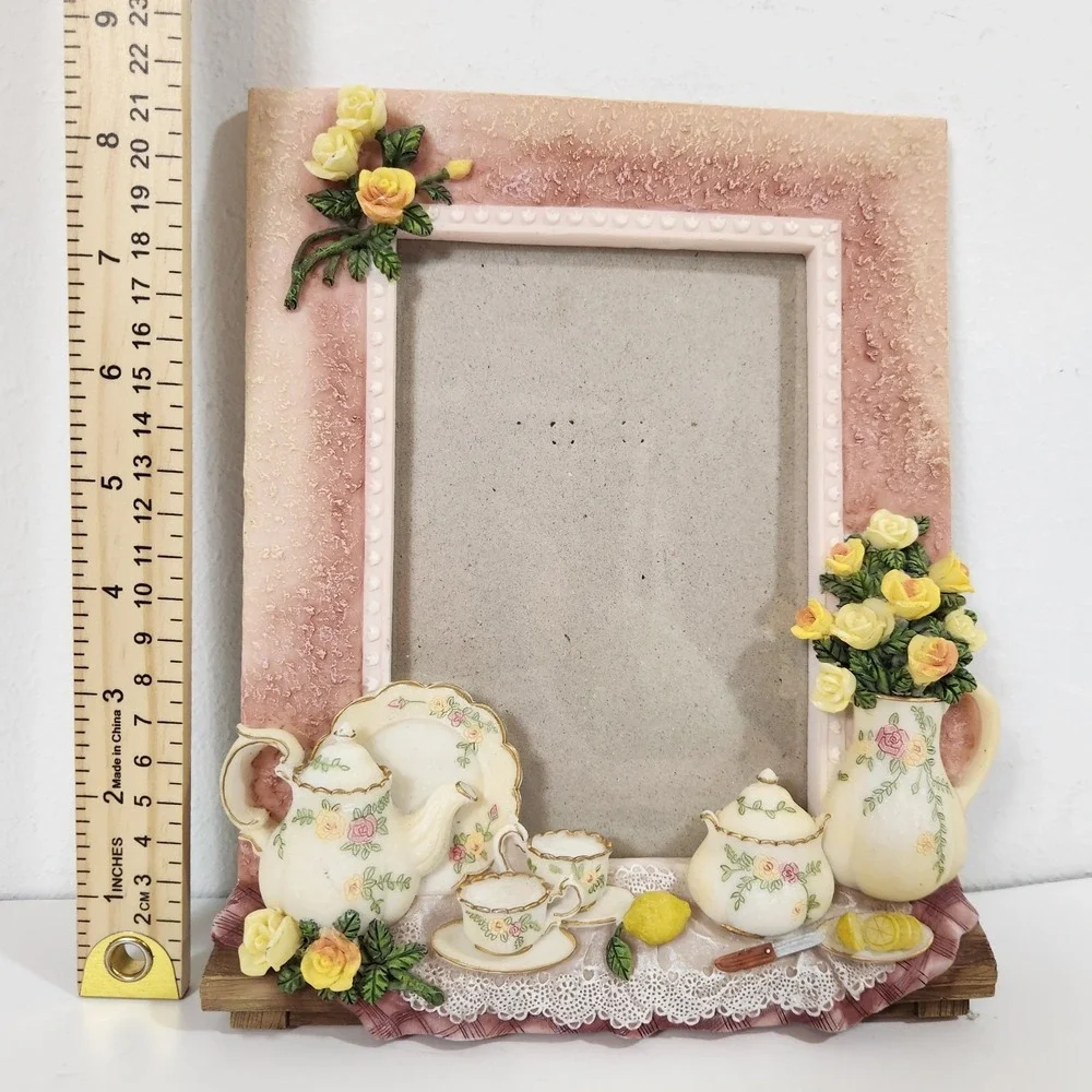 A Richesco Tea Party Photo Frame 3D Floral Roses Cottagecore Shabby Chic PF399